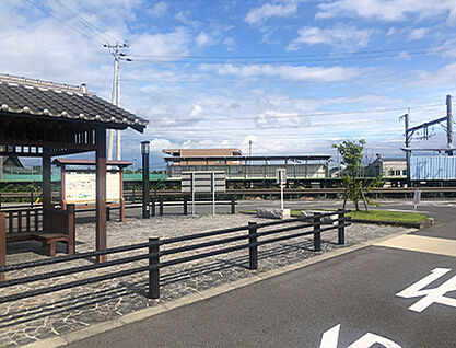 JR関西本線「朝日」駅 約1020m