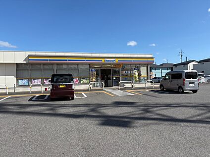 ミニストップしこだ店 約300m(徒歩4分)
