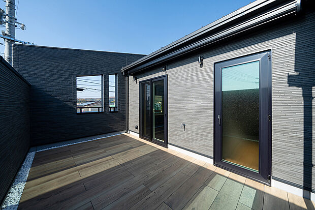 【バルコニー】広くて使い勝手がいいバルコニー