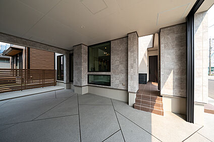 ビルトインガレージ