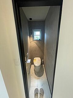 タンクレストイレ