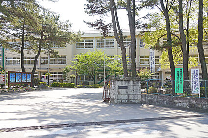市立浜の宮中学校 770ｍ