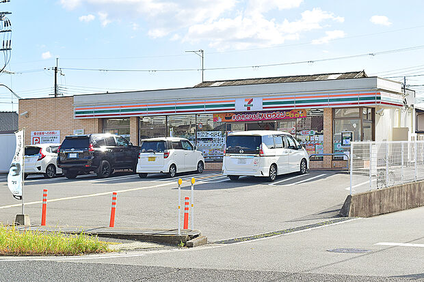 セブンイレブン高砂御旅一丁目店(約300m)