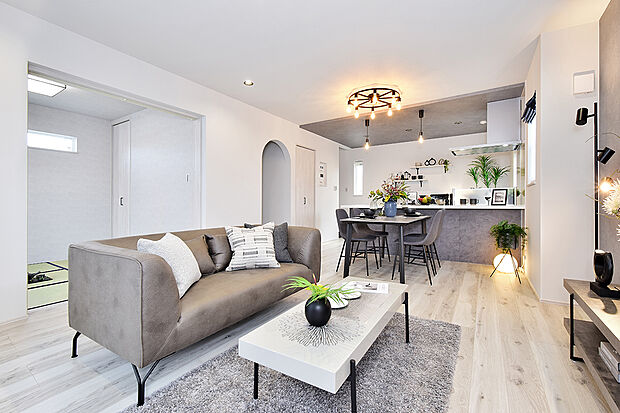 【【LDKと和室で22帖の広がりある空間！】】（6号地モデルハウス）