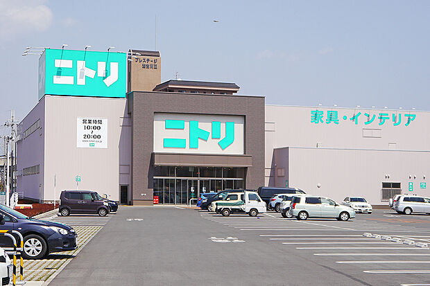 ニトリ加古川店（約740m）