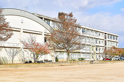 加古川市立氷丘中学校 1330ｍ～1400ｍ