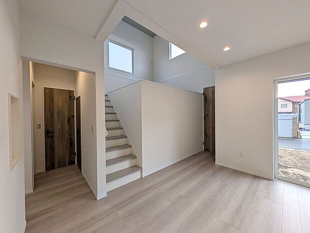 【マルチスキップフロア】【6号地】リビングとつながりながらも半独立「+αのマルチなスペース」で楽しみが広がります。