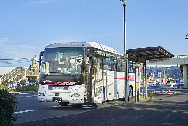 西鉄バス「下貫」停(約210m)