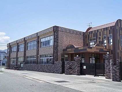 西福岡幼稚園 710m