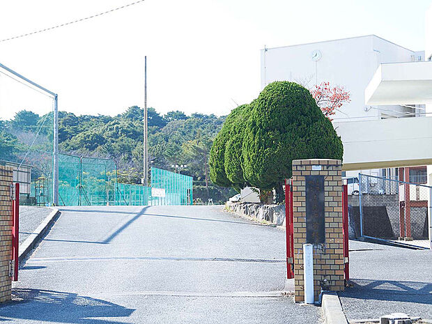 志免町立「志免」中学校（約170m）