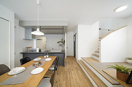 近隣MODEL HOUSE 公開中