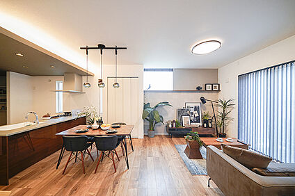 近隣MODEL HOUSE 公開中