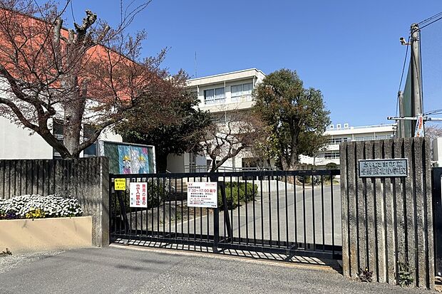 与野西北小学校（現地より徒歩12分）