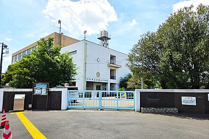 芝富士小学校（現地より徒歩1分） 約60m