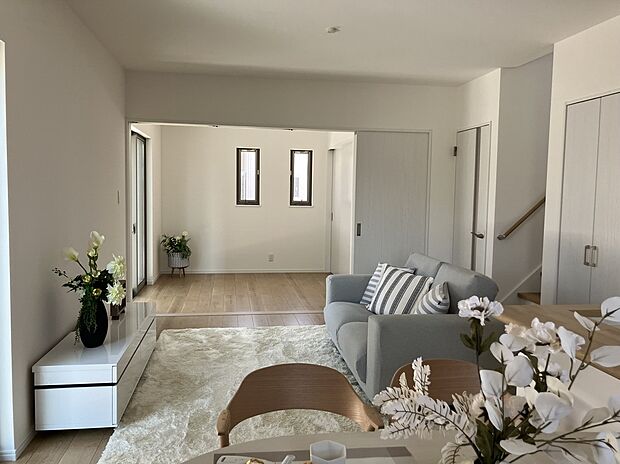 【リビング】LDK+洋室で広々20.5帖です♪