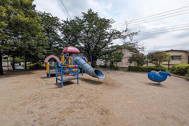 アスレチック公園（現地より徒歩5分）