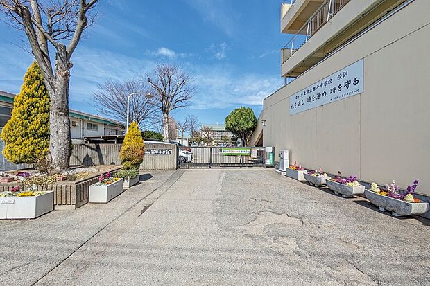 泰平中学校（現地より徒歩14分）