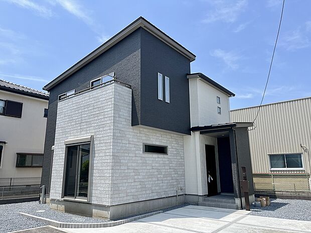 【4号棟　外観】