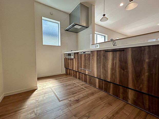 【2号棟　キッチン】