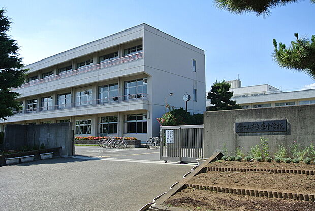 東松山市立東中学校（約130m）