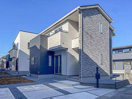 【7号棟　外観】