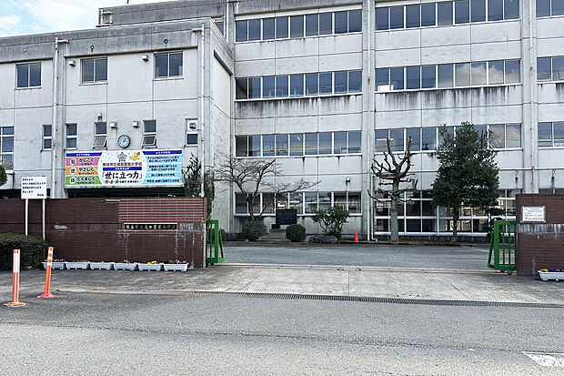 熊谷市立成田星宮小学校（約1,200m）