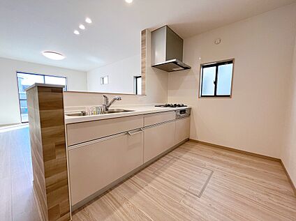 【5号棟　キッチン】