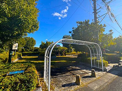 下川崎公園 450m(徒歩6分)