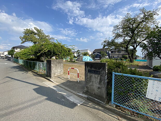 つつじ公園（約150m）