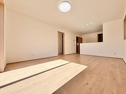 【5号棟　ファミリーラウンジ】