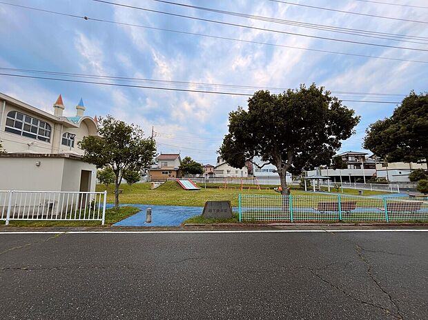 坂下南公園(約50m)