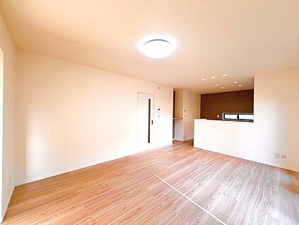 【1号棟 リビング】