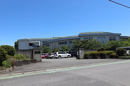 羽生市立西中学校 徒歩1800m