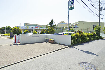 萱田中学校 820～950ｍ(徒歩11分～12分)