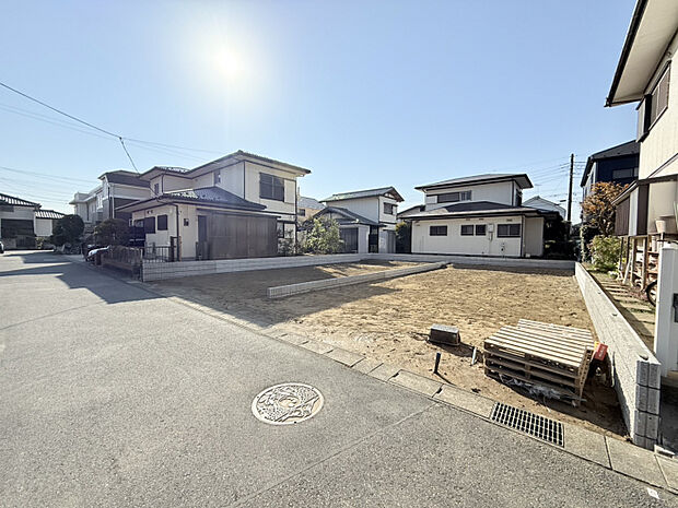 【2025/11/27　販売現地】　人気の美浜区エリア◎区画が整っており、美しい家並が続く街です。