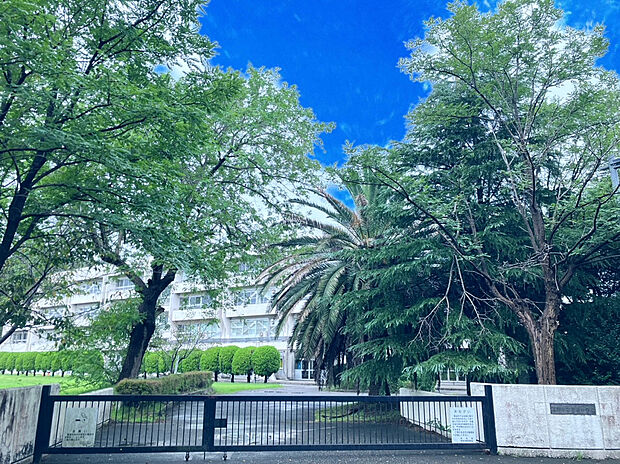 君津市立周西中学校（約1,354m）