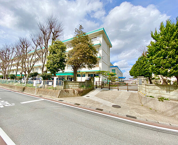 千葉市立若松中学校（約1,010m）