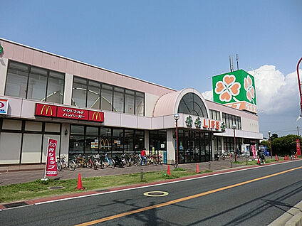 ライフ宮野木店 637m