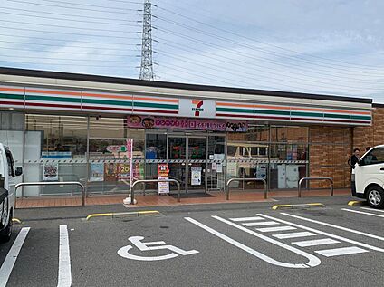 セブンイレブン 松原天美北1丁目店 約750m(徒歩10分)