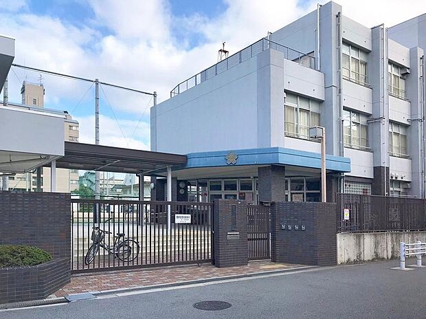 玉出小学校