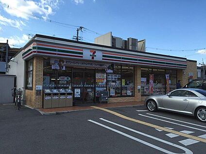 セブン-イレブン 大阪住吉1丁目店 約240m(徒歩3分)