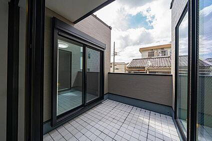 【本分譲地に建築可能な建物プラン例】