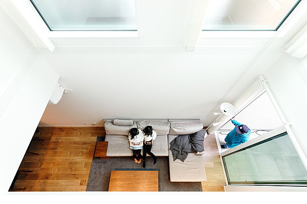 【次世代IoTの家】極寒地で採用するような、アルゴンガス注入のトリプルガラスを採用するなどハイスペック仕様に。
一見分かりずらい細部にもこだわった、住まう家族のことを考えた住まいが実現しました。