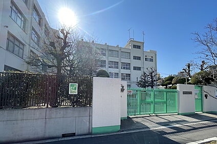 大阪市立新東淀中学校 約750ｍ(徒歩10分)