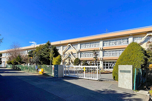 柏市立柏第七小学校（現地より徒歩12分）