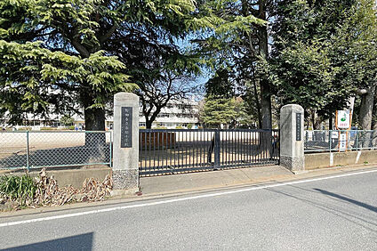 南部小学校(学区)（現地より徒歩19分） 約1480m