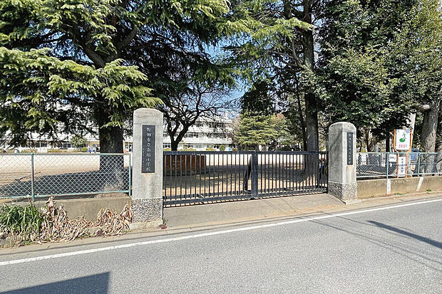 南部小学校(学区)（現地より徒歩19分）