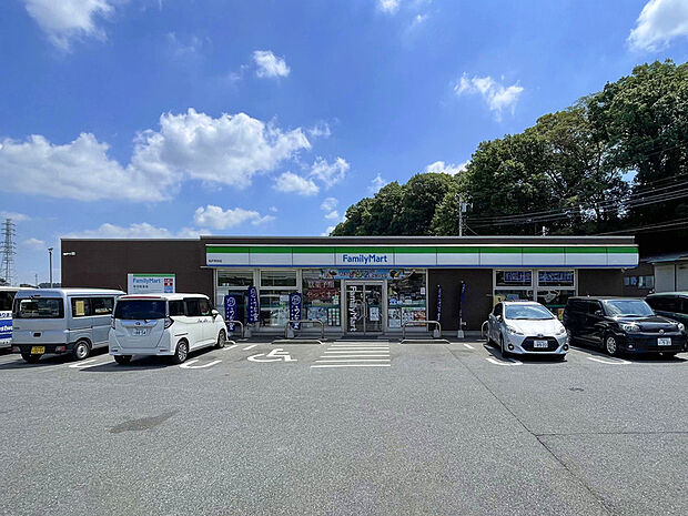 ファミリーマート 松戸幸田店(現地より徒歩9分)