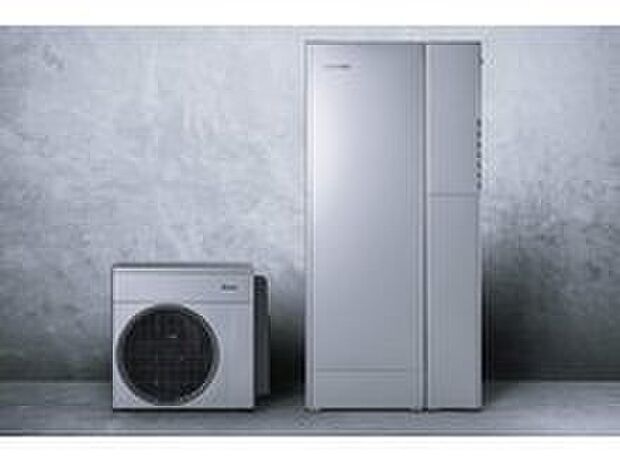 【ハイブリッド給湯システム「エコワン」】ヒートポンプユニットで取り入れた空気の熱を利用すると同時に、瞬間的に高能力な給湯を可能とするガス給湯器「エコジョーズ」を組み合わせた家庭用のハイブリッド給湯システムです。ガスと電気で効率よくエネルギーを使用するため、CO2の排出量を抑え、省エネに貢献します。
(参考写真）