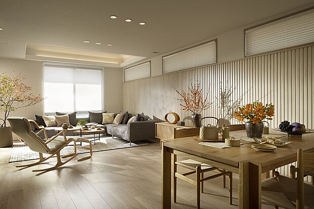 【Living Dining】木の温もりを感じる穏やかなパブリック空間。ゆとりの広さのリビング・ダイニング。